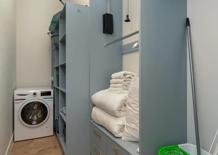 Elegancki W Sopocie Z Parkingiem I Klimatyzacja Blisko Plazy By Noclegi Renters